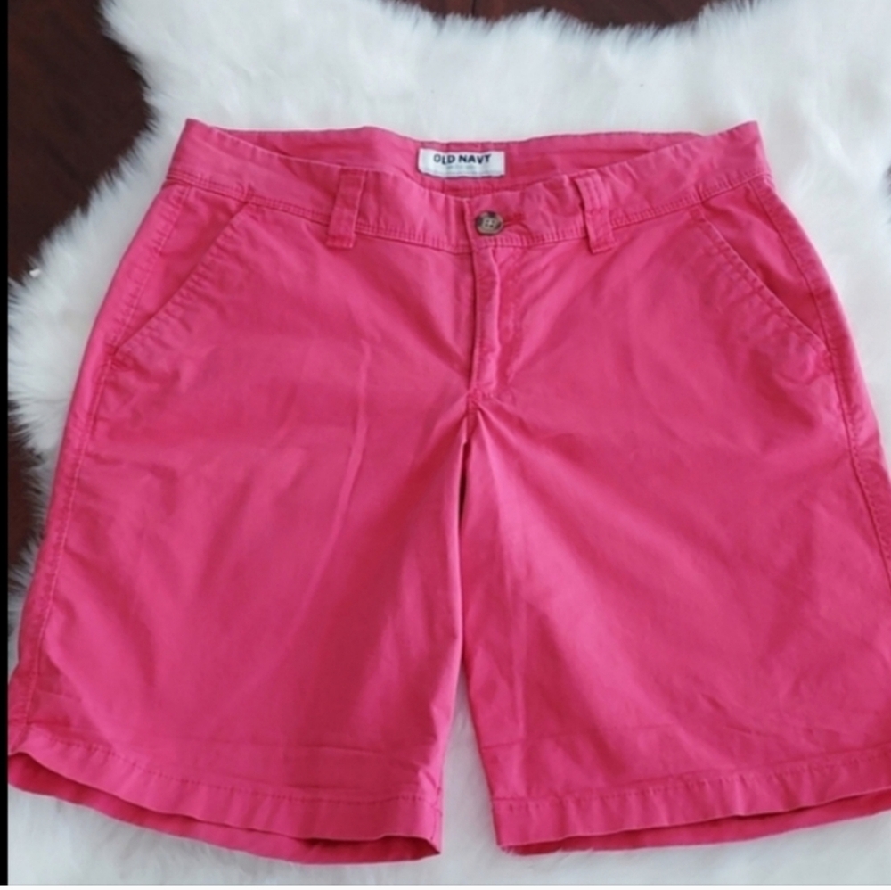 Old Navy pink shorts,  4